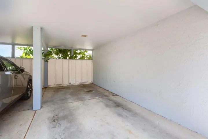 1 Covered carport