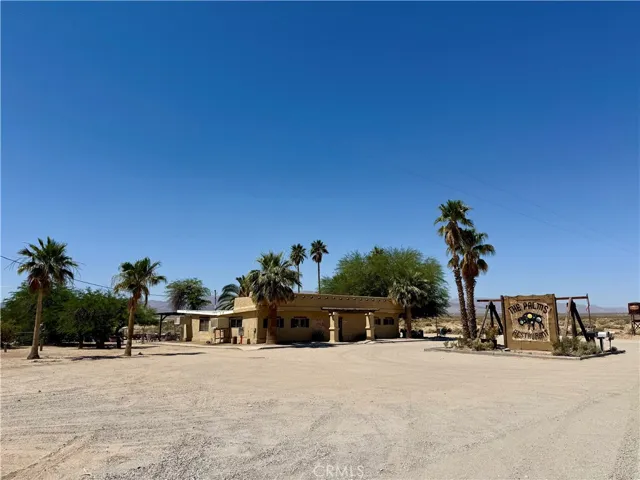 The Palms Restaurant and Music venue is just down the road from the 5 acre home