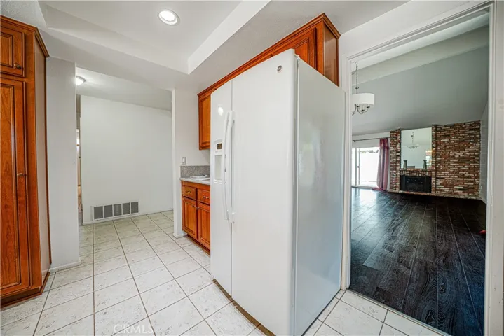 19 Fulton, Irvine, California 92620