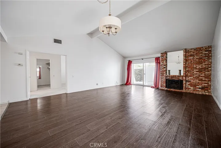 19 Fulton, Irvine, California 92620