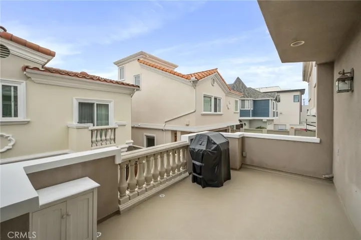 217 S Irena Avenue A, Redondo Beach, California 90277