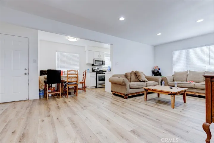 1720 Cerritos Avenue, Long Beach, California 90813