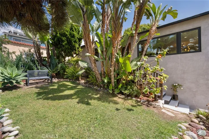 918 3rd Street, Hermosa Beach, California 90254