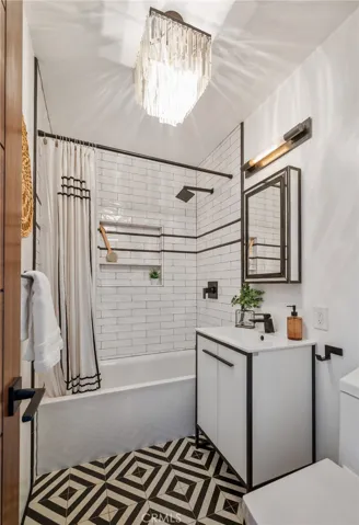 918 3rd Street, Hermosa Beach, California 90254