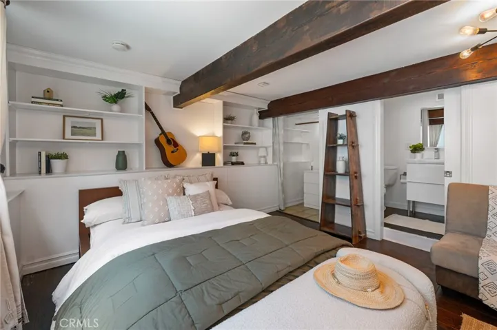 918 3rd Street, Hermosa Beach, California 90254