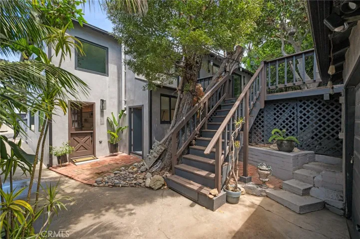 918 3rd Street, Hermosa Beach, California 90254