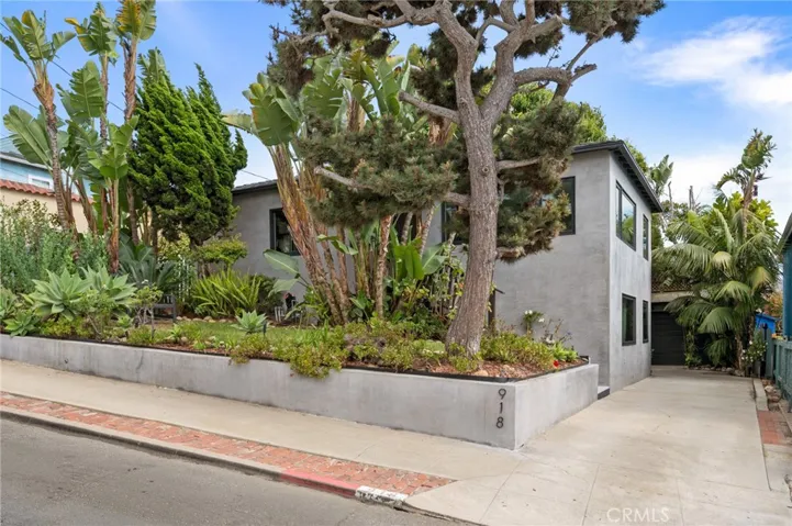 918 3rd Street, Hermosa Beach, California 90254