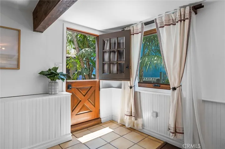 918 3rd Street, Hermosa Beach, California 90254