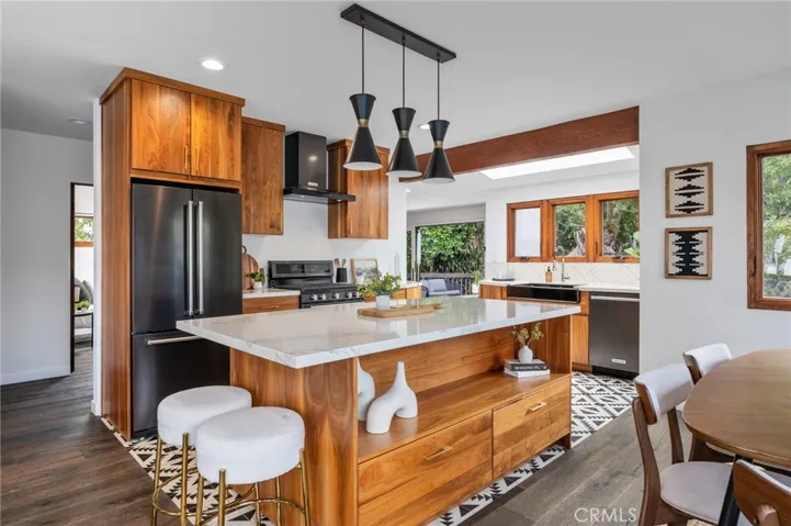 918 3rd Street, Hermosa Beach, California 90254