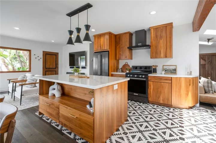 918 3rd Street, Hermosa Beach, California 90254