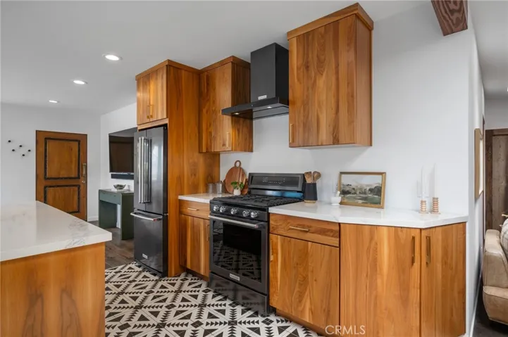 918 3rd Street, Hermosa Beach, California 90254