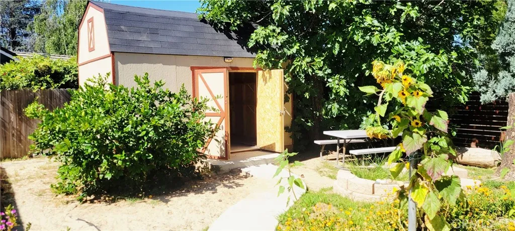 Shed