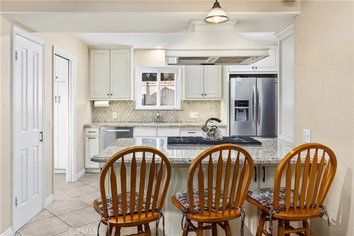 431 N Marcile Avenue, Glendora, California 91741