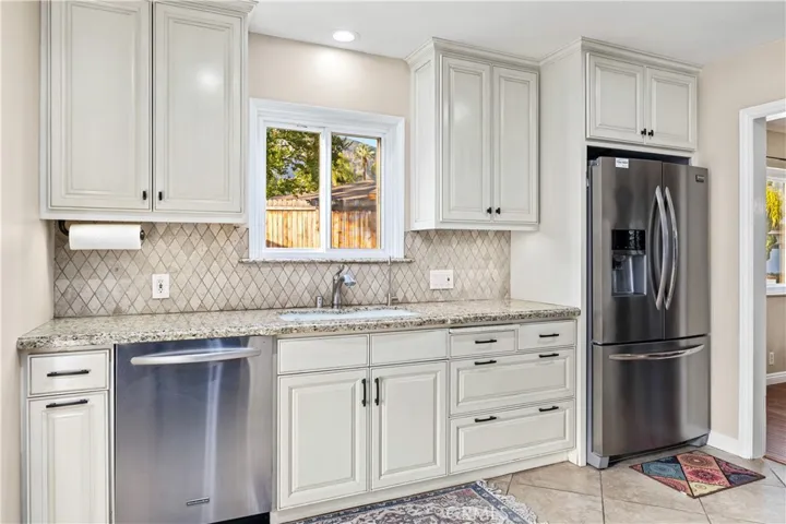 431 N Marcile Avenue, Glendora, California 91741