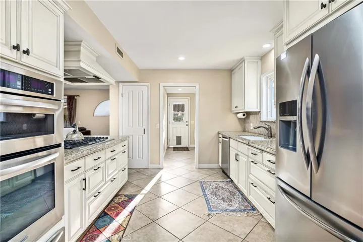 431 N Marcile Avenue, Glendora, California 91741