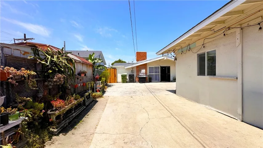 Parking/Patio/Backyard