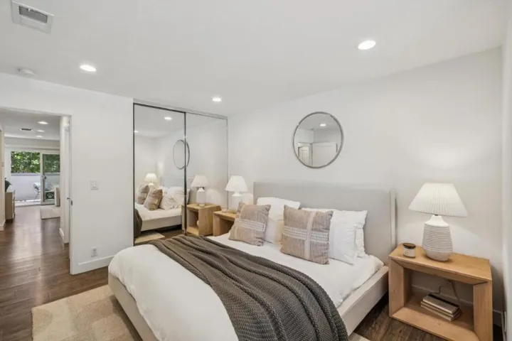 801 California Avenue F, Sunnyvale, California 94086