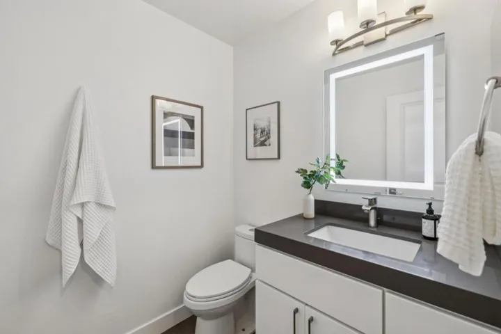 801 California Avenue F, Sunnyvale, California 94086