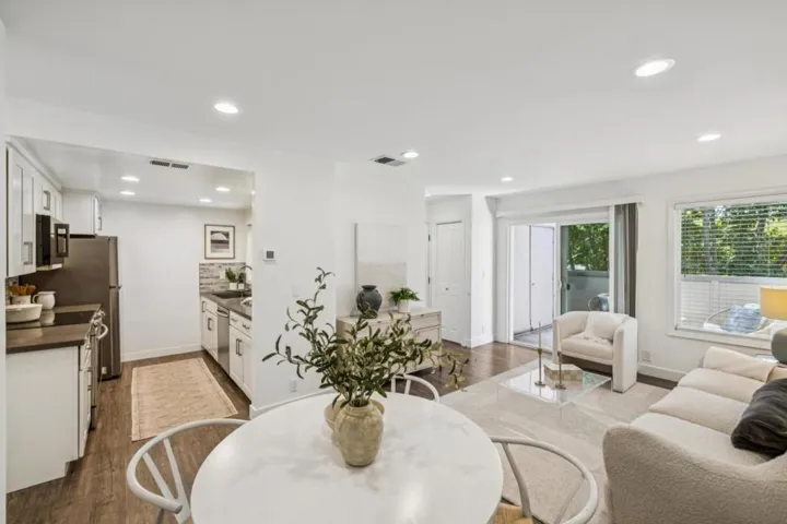 801 California Avenue F, Sunnyvale, California 94086