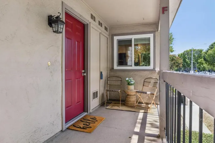 801 California Avenue F, Sunnyvale, California 94086