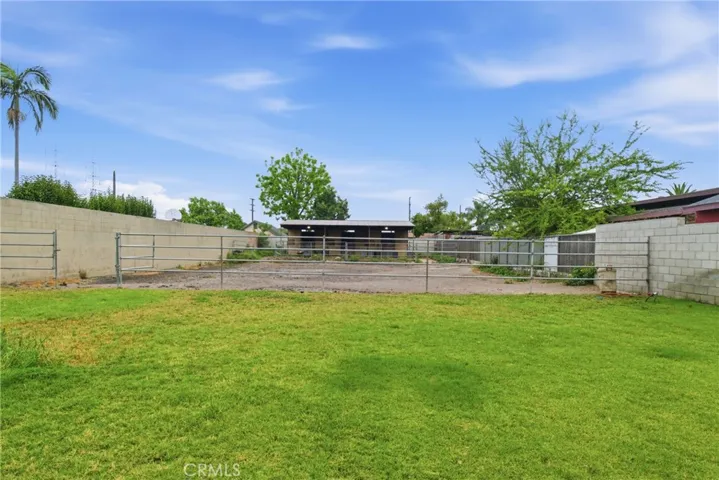 456 W Bennett, Compton, California 90220