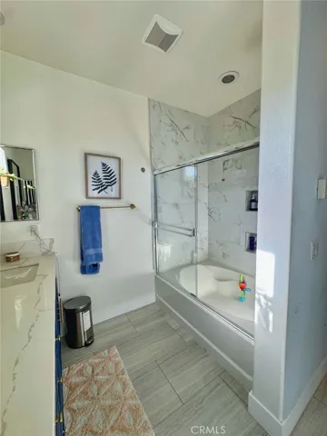 10522 Poinsettia Ln, Santa Fe Springs, California 90670