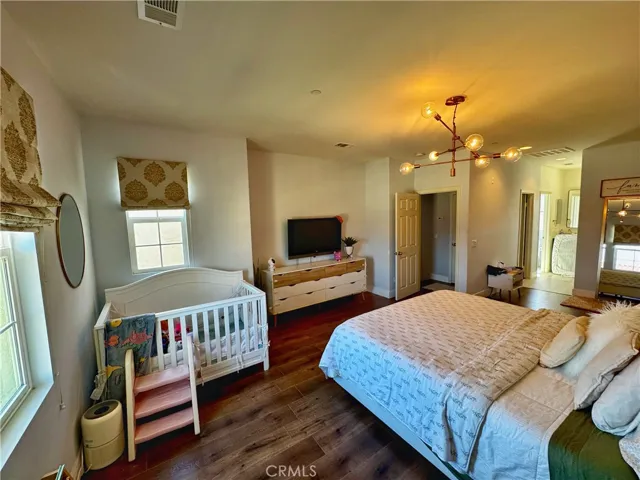 10522 Poinsettia Ln, Santa Fe Springs, California 90670