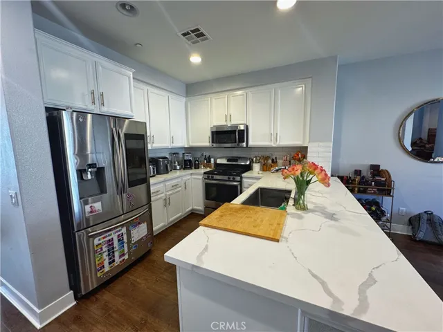 10522 Poinsettia Ln, Santa Fe Springs, California 90670
