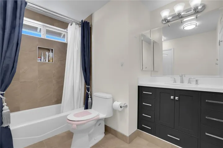 Upstairs Bathroom