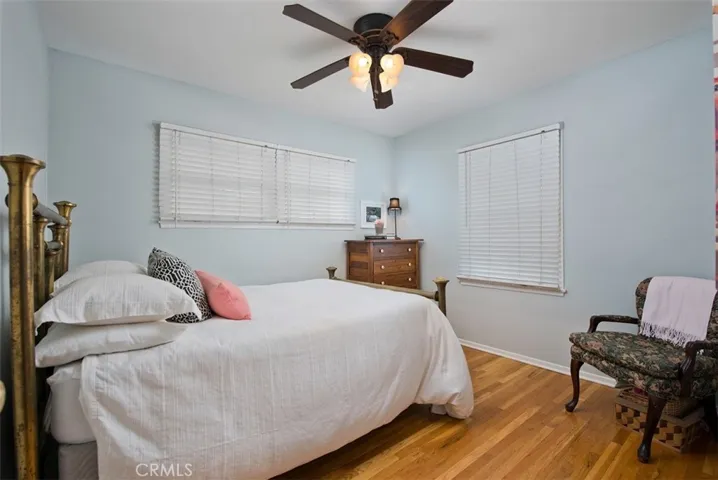 8136 Garden Grove, Reseda, California 91335