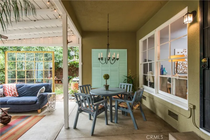 8136 Garden Grove, Reseda, California 91335