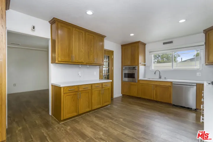 10741 Stagg Street, Sun Valley, California 91352