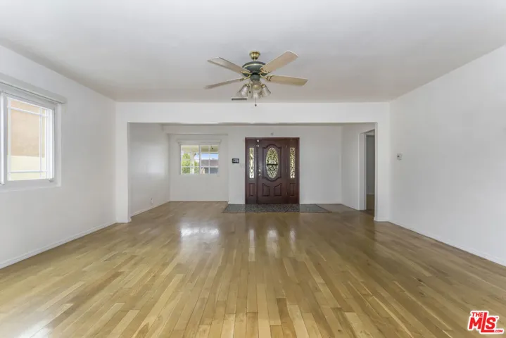 10741 Stagg Street, Sun Valley, California 91352
