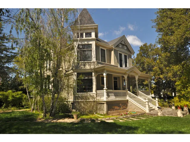 2275 Amherst Street, Palo Alto, California 94306