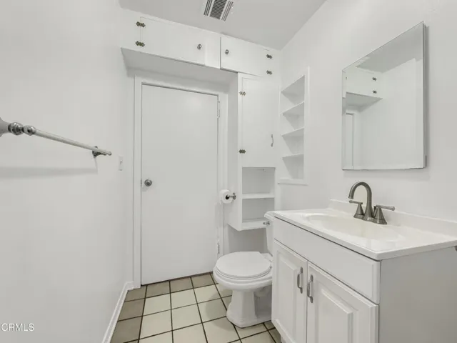 Jardine bathroom cabinets