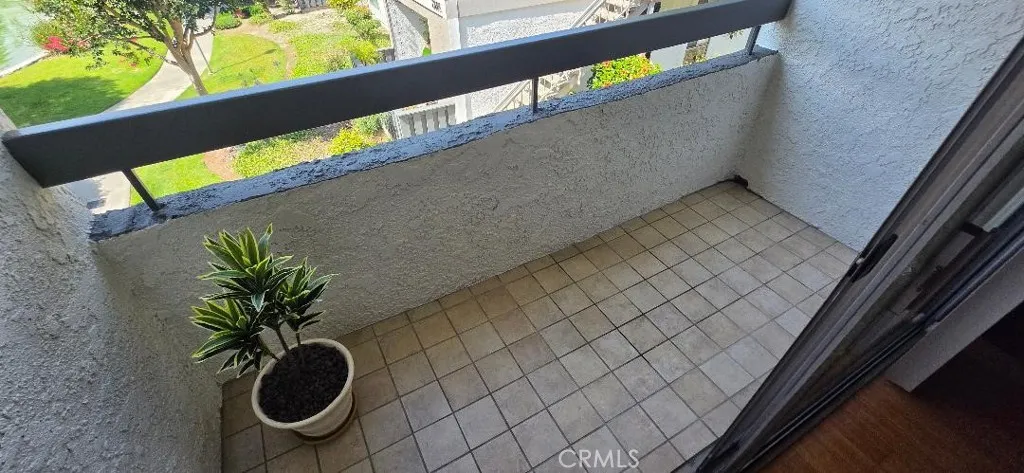2867 S Fairview, Santa Ana, California 92704