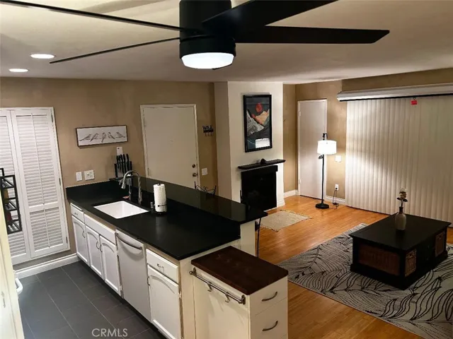 2867 S Fairview, Santa Ana, California 92704
