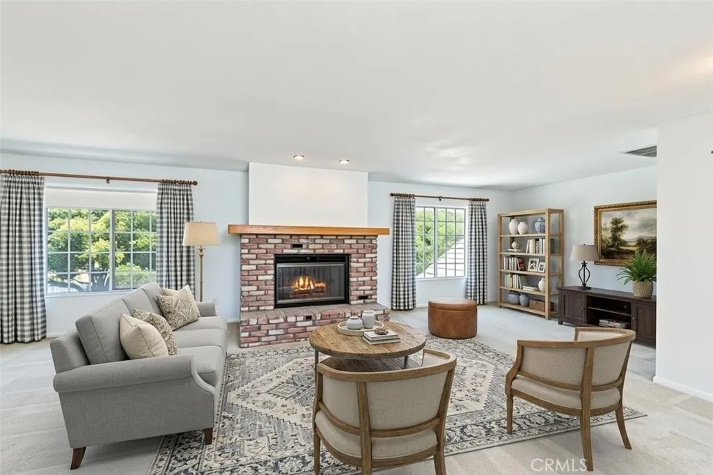 loft, virtually staged
