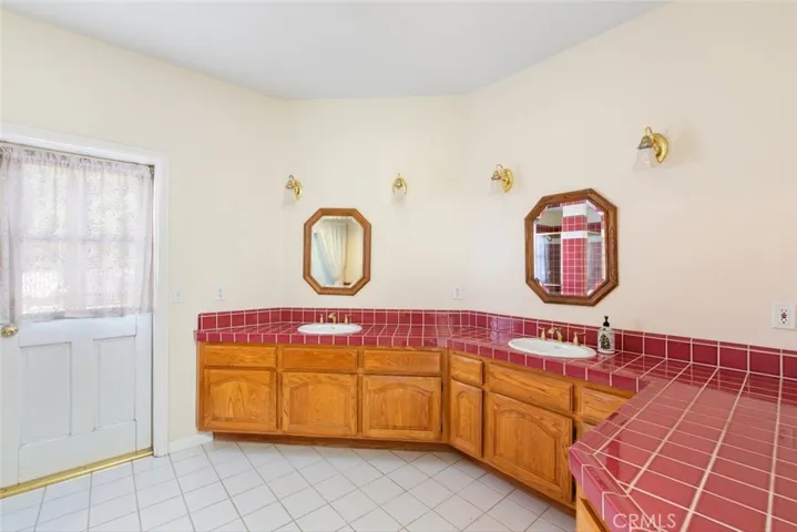 Primary Suite