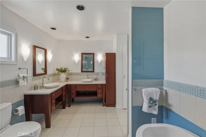 2611 Alvord, Redondo Beach, California 90278