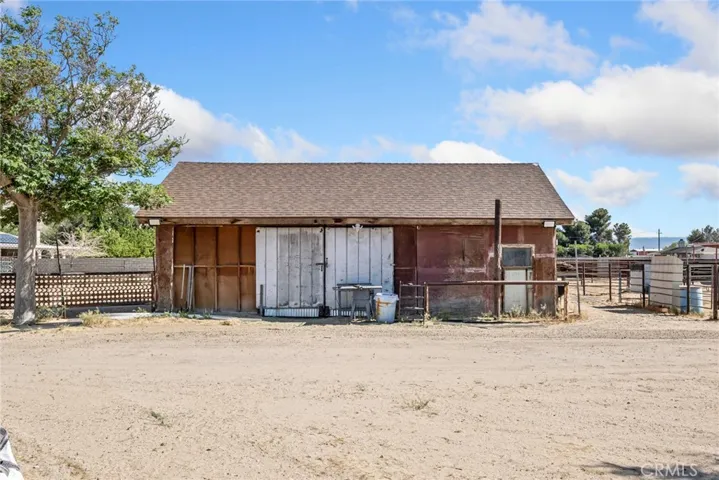 Barn