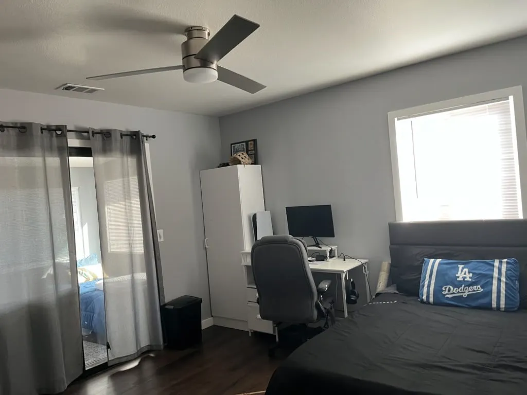 Bedroom Hector