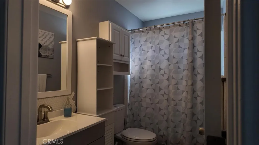 Bathroom Upstairs