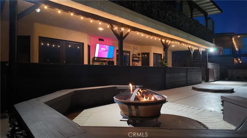 Fire pit