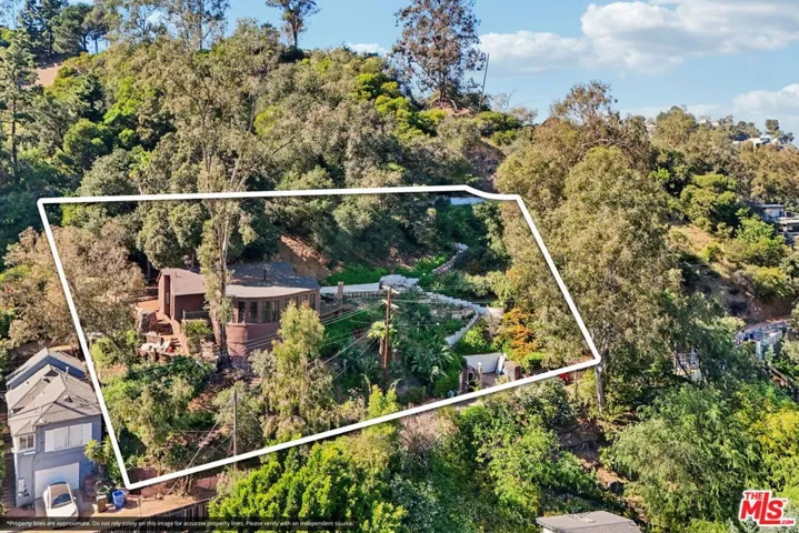 8718 Crescent Drive, Los Angeles, California 90046