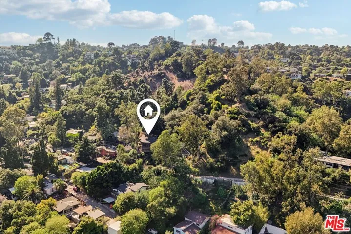 8718 Crescent Drive, Los Angeles, California 90046
