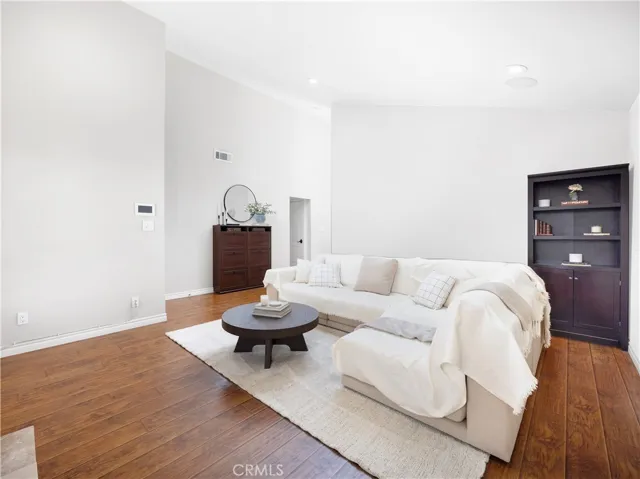 5291 Auburn, Westminster, California 92683