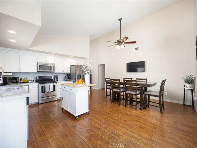 5291 Auburn, Westminster, California 92683