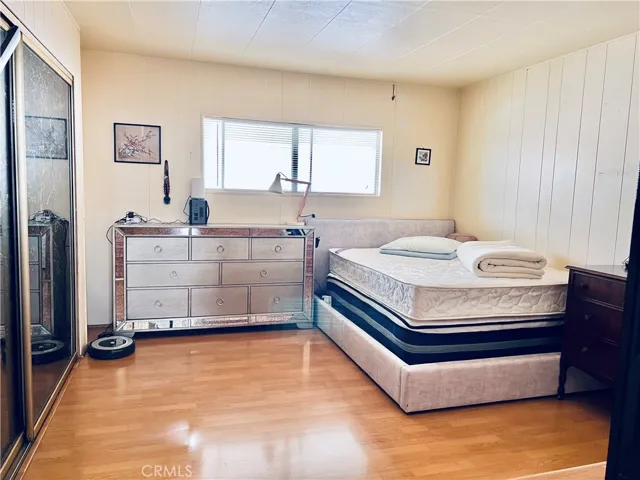 Master Bedroom - view 1
