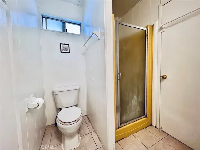 2nd Bathroom - view 2